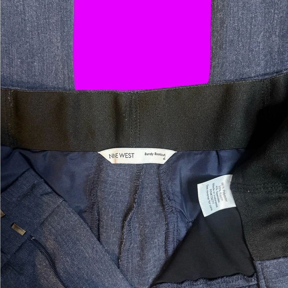 Nine West Navy Chinos Versatile Office Wear Barely Bootcut size 6 - Picture 4 of 8
